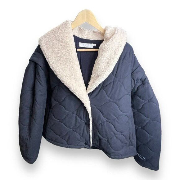 ASTR the label Women's Nadine Jacket Large, Navy NWOT - Picture 2 of 7